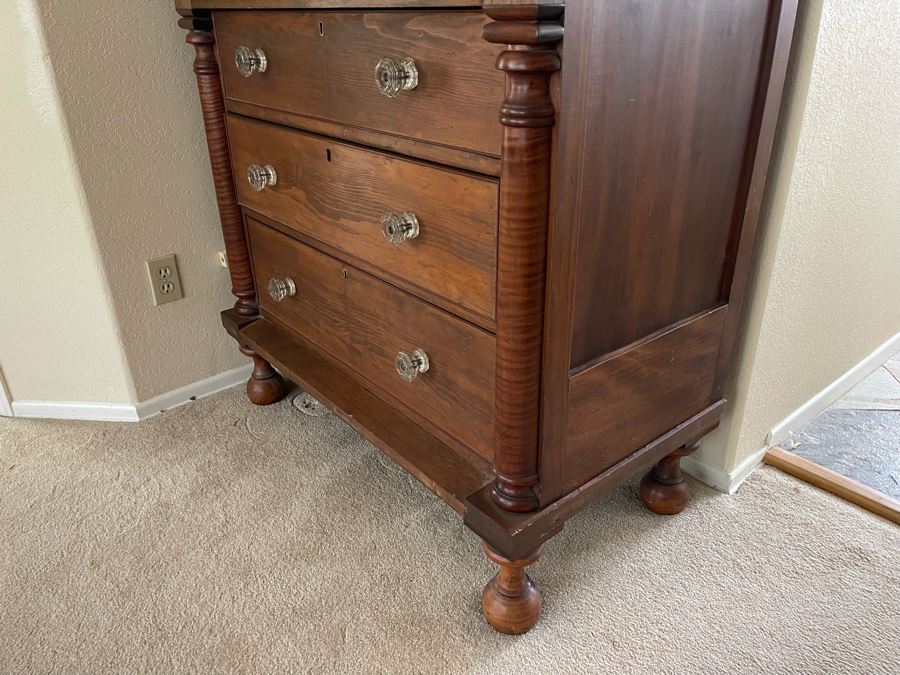 Vintage Wooden 5-Drawer Lockable Chest Of Drawers Dresser 40W X 23D X 47H [Photo 6]