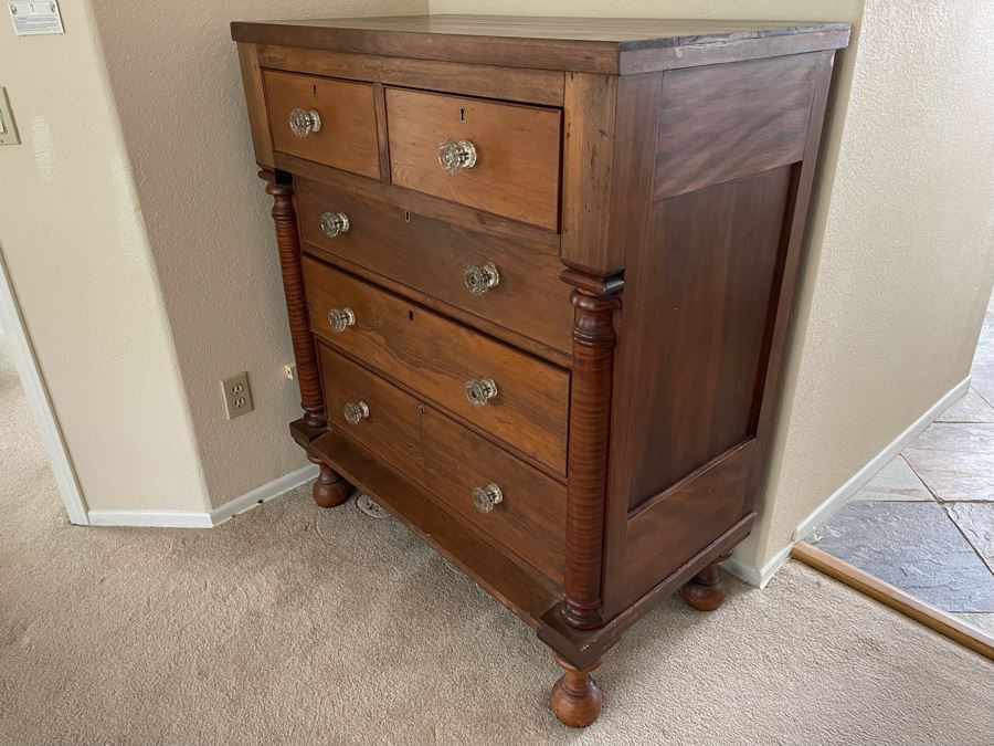 Vintage Wooden 5-Drawer Lockable Chest Of Drawers Dresser 40W X 23D X 47H [Photo 4]