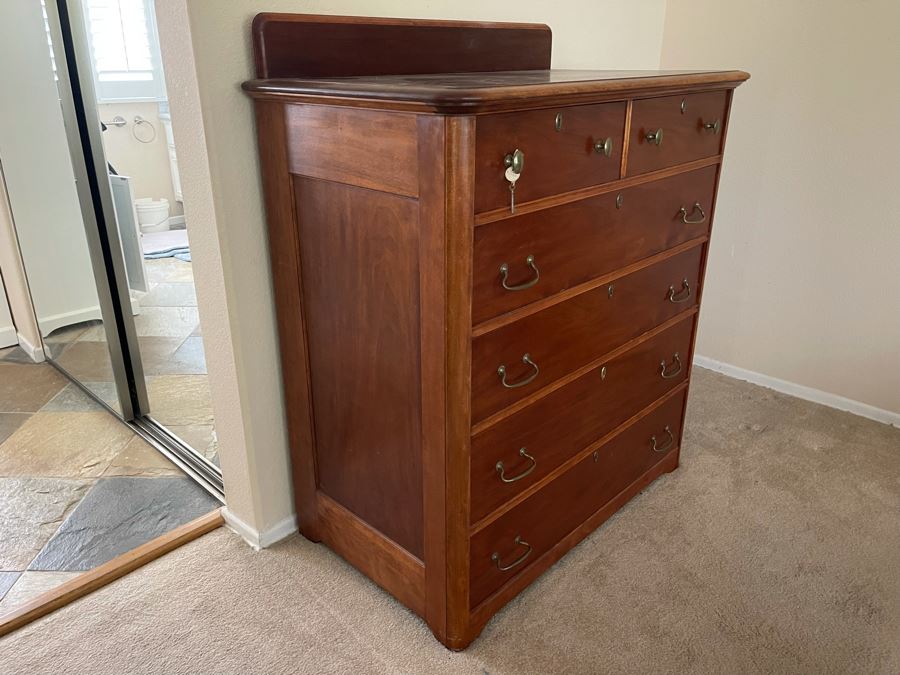 Vintage Wooden Lockable 6-Drawer Chest Of Drawers Dresser 42W X 24D X 50H [Photo 4]