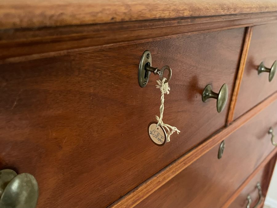 Vintage Wooden Lockable 6-Drawer Chest Of Drawers Dresser 42W X 24D X 50H [Photo 12]