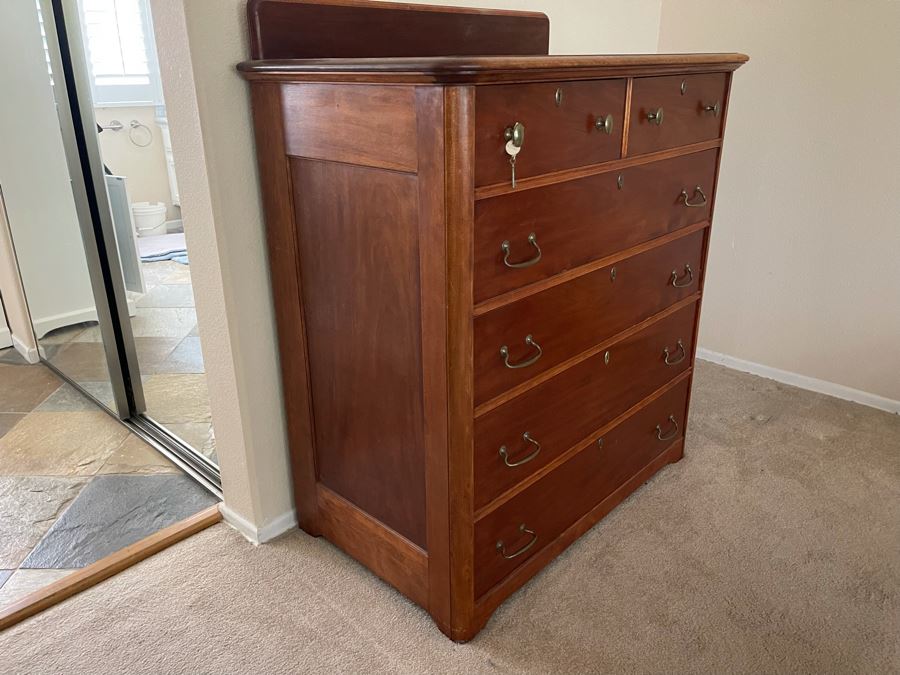 Vintage Wooden Lockable 6-Drawer Chest Of Drawers Dresser 42W X 24D X 50H [Photo 5]