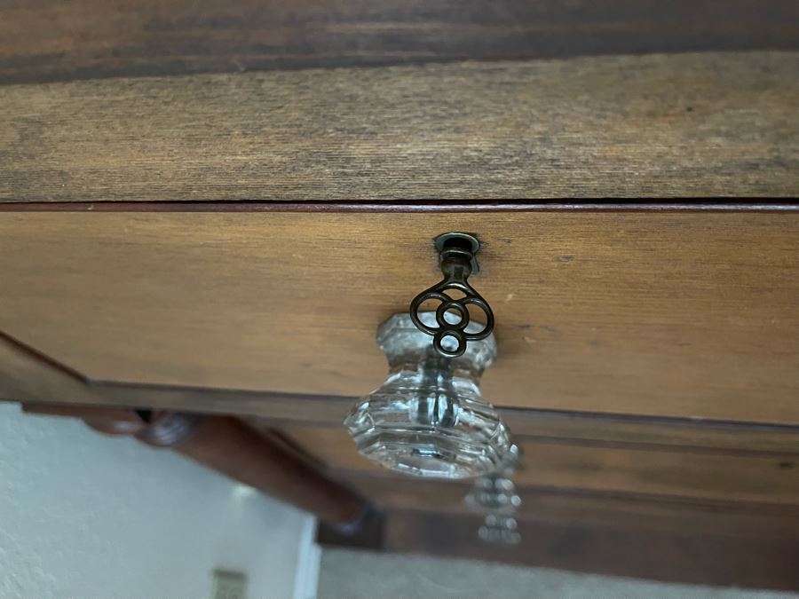 Vintage Wooden Lockable 6-Drawer Chest Of Drawers Dresser 42W X 24D X 50H [Photo 18]