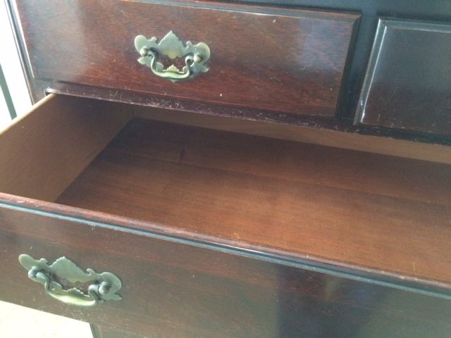 Mengel Chest of Drawers [Photo 10]