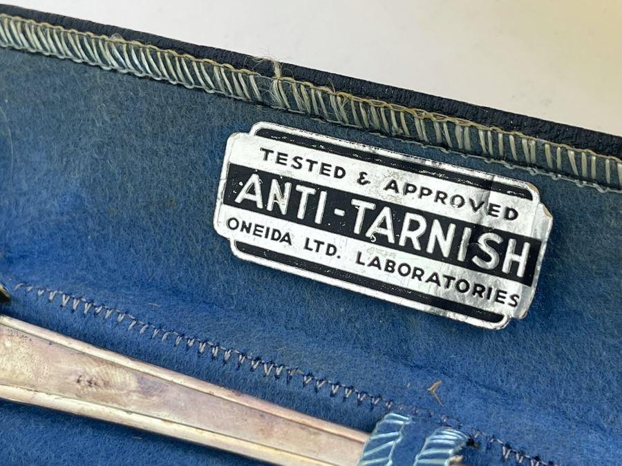 Service For Six Rogers Silverplate Flatware Precious Pattern With Silver Storage Cloth [Photo 8]