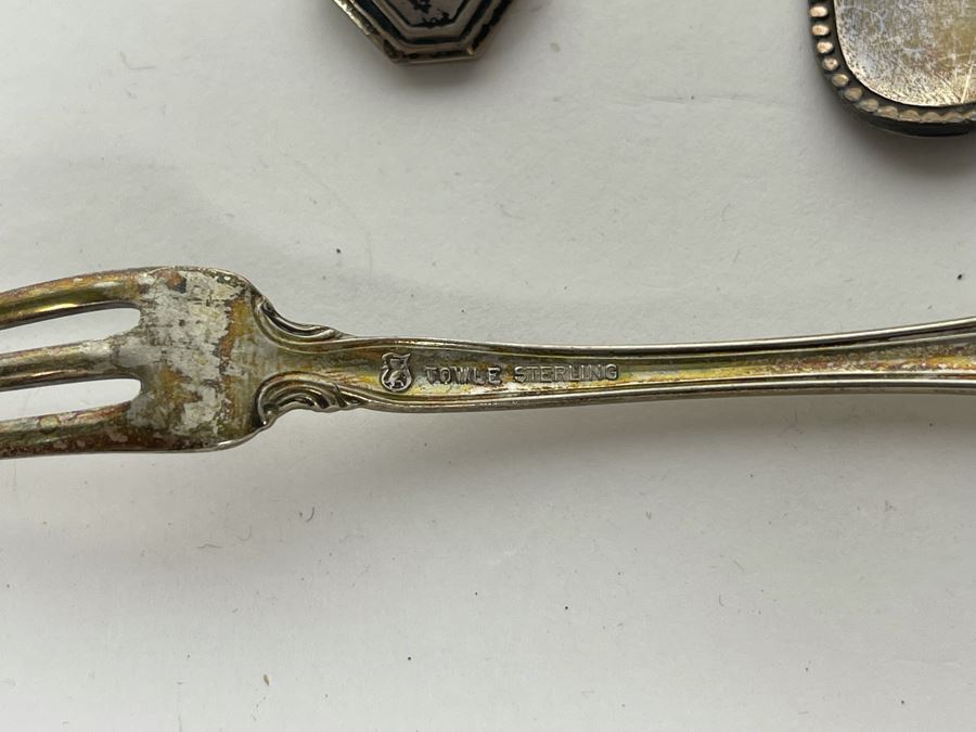 Sterling Silver Forks, Spoons, Serving Pieces, Candle Snuffer - Total Sterling Silver Weight 261g [Photo 5]