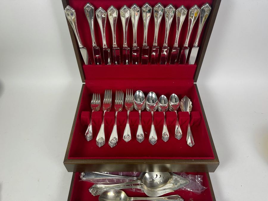 Rogers Oneida Silverplate Flatware Set Apx Service For 12 With Storage Box [Photo 1]