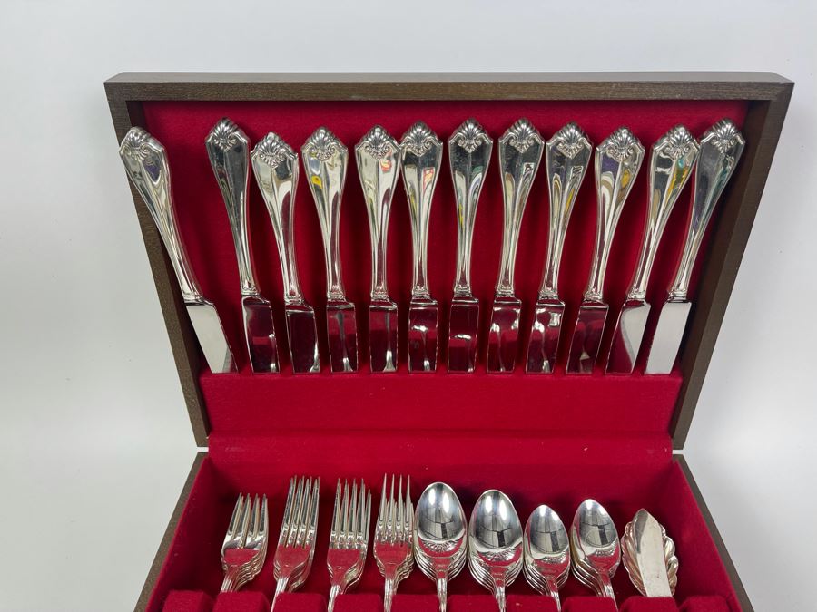 Rogers Oneida Silverplate Flatware Set Apx Service For 12 With Storage Box [Photo 4]