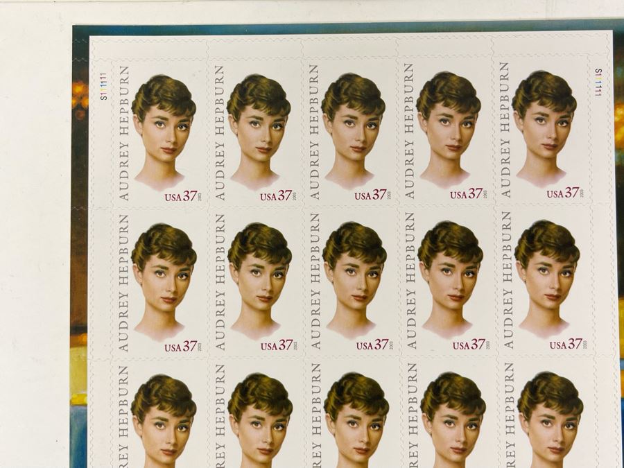 Various Hollywoood And Photography Mint Stamp Sheets [Photo 9]