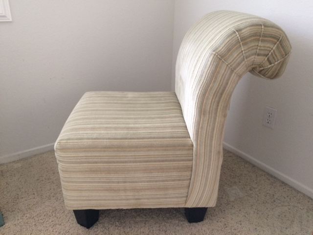 Slipper Chair [Photo 2]