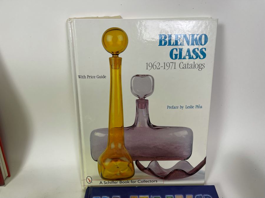 Collection Of Four Blenko Glass Collector's Books And Green Blenko Glass Jar 8H [Photo 6]