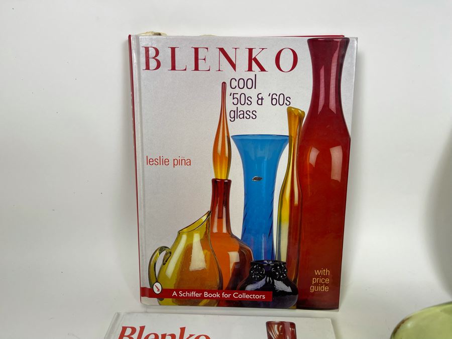 Collection Of Four Blenko Glass Collector's Books And Green Blenko Glass Jar 8H [Photo 5]