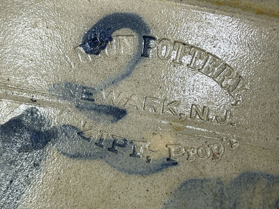 Union Pottery Newark, NJ Stoneware 2 Gallon Crock 10W X 9H [Photo 4]