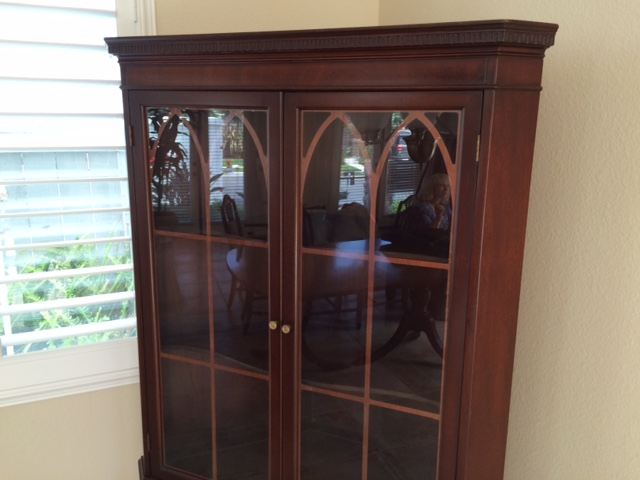 Mahogany S P Dowdy Corner China Cabinet [Photo 2]