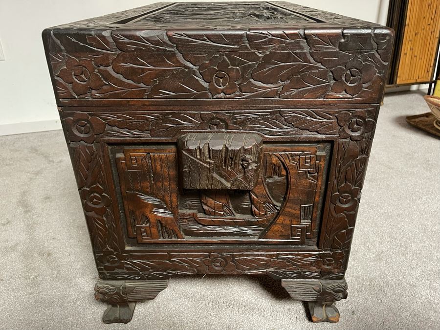 Vintage Chinese Camphorwood Hand Relief Carved Chest 36W X 17.5D X 22H [Photo 19]