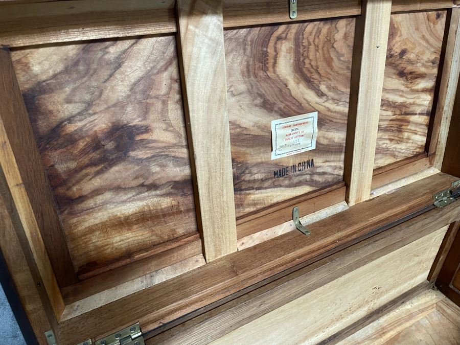 Vintage Chinese Camphorwood Hand Relief Carved Chest 36W X 17.5D X 22H [Photo 28]