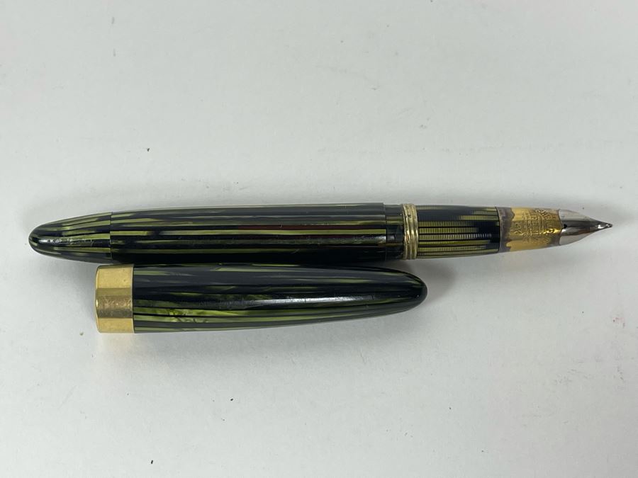 Vintage W. A. Sheaffer Fountain Pen With 14K Gold Nib [Photo 2]
