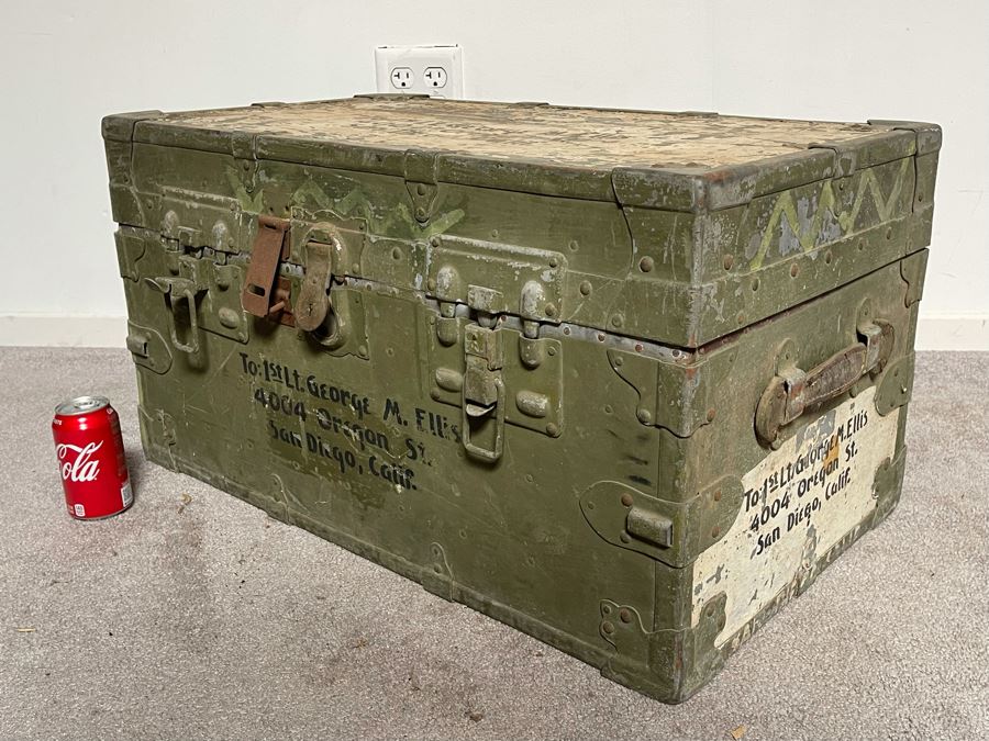 Vintage Green Military Locker Trunk Heavy 29.5W X 17D X 16H [Photo 4]