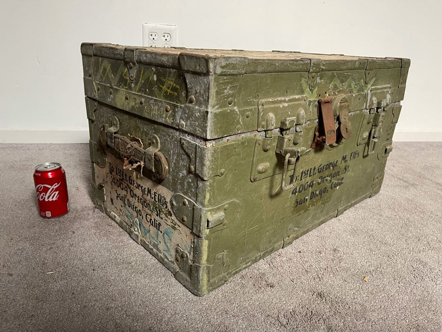 Vintage Green Military Locker Trunk Heavy 29.5W X 17D X 16H [Photo 3]