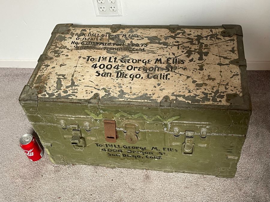 Vintage Green Military Locker Trunk Heavy 29.5W X 17D X 16H [Photo 2]
