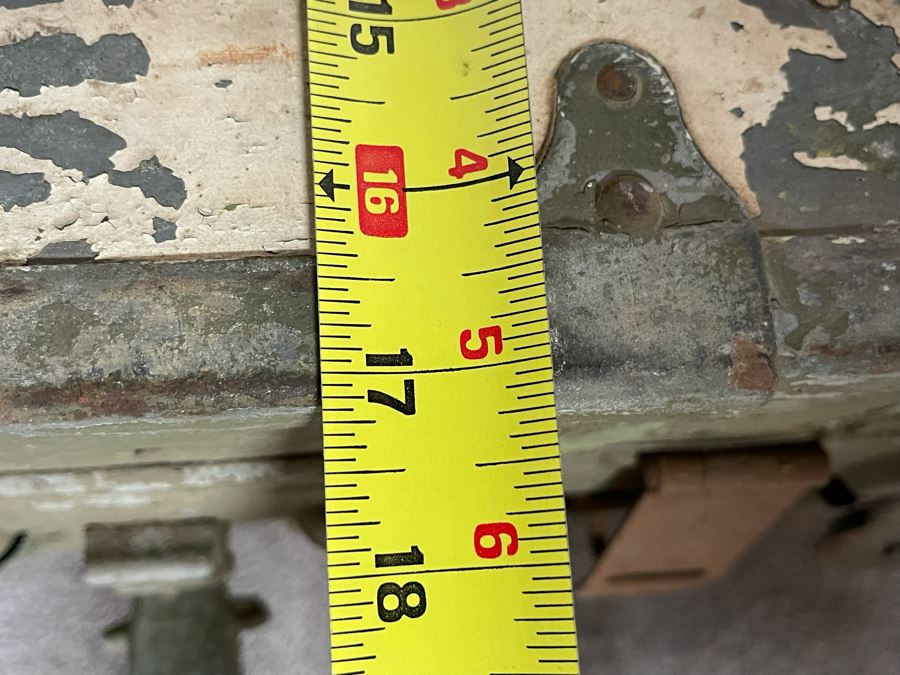 Vintage Green Military Locker Trunk Heavy 29.5W X 17D X 16H [Photo 10]