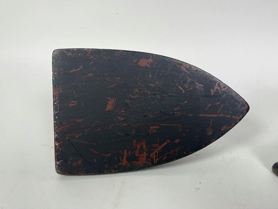 Four Vintage Metal Irons And Old Wooden Plane [Photo 11]