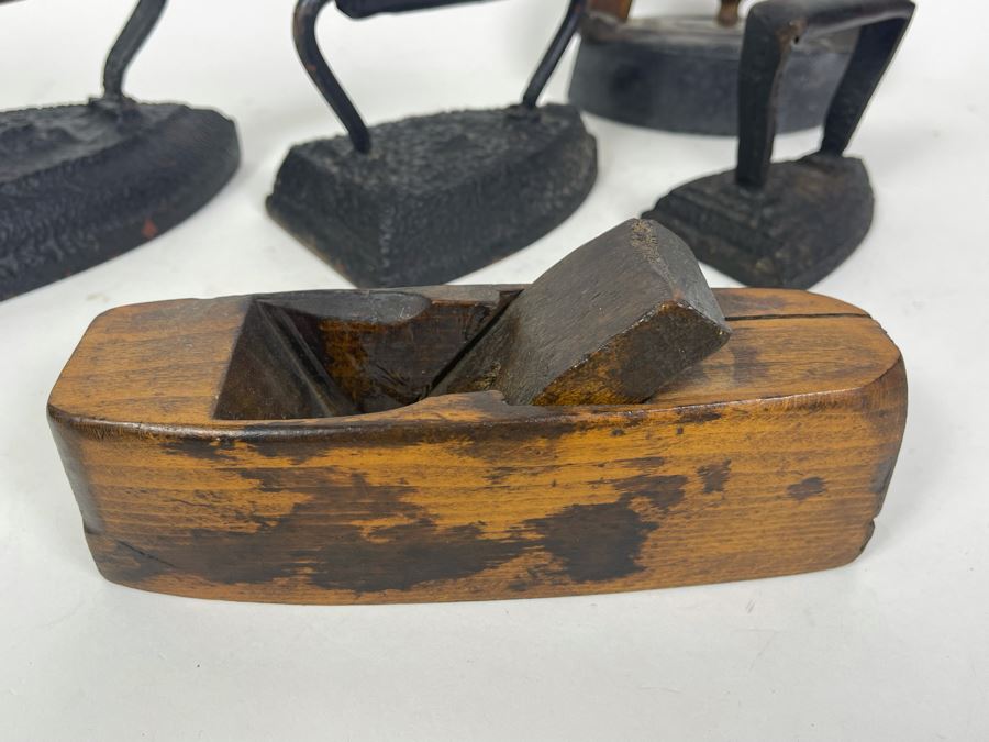 Four Vintage Metal Irons And Old Wooden Plane [Photo 10]