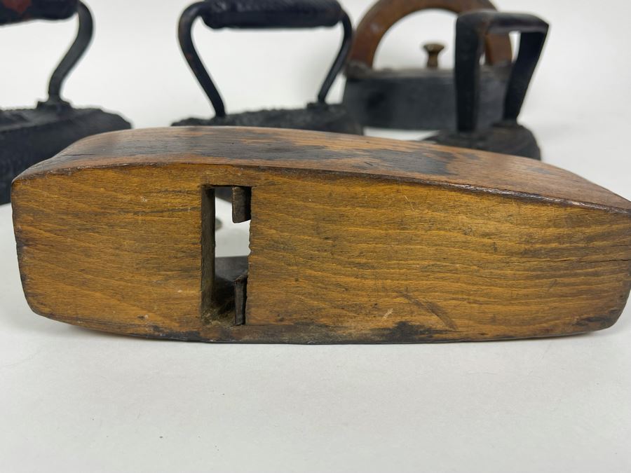 Four Vintage Metal Irons And Old Wooden Plane [Photo 9]