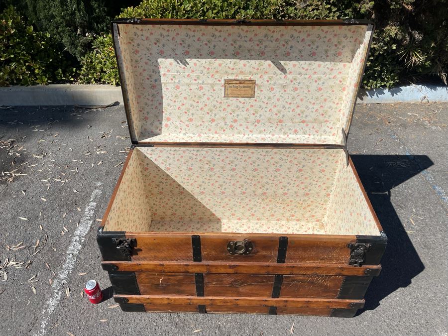 Oversized Wooden And Metal Trunk Made By Great Western Trunk Manufactory Milwaukee, WI 44W X 24D X 28H [Photo 4]