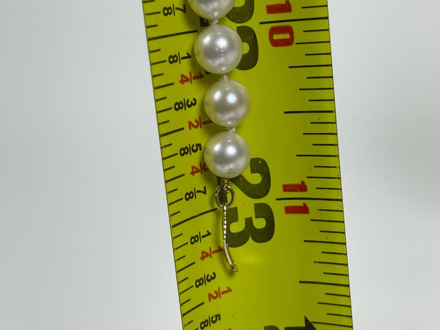 23'L Pearl Necklace With 14K Gold Clasp [Photo 9]