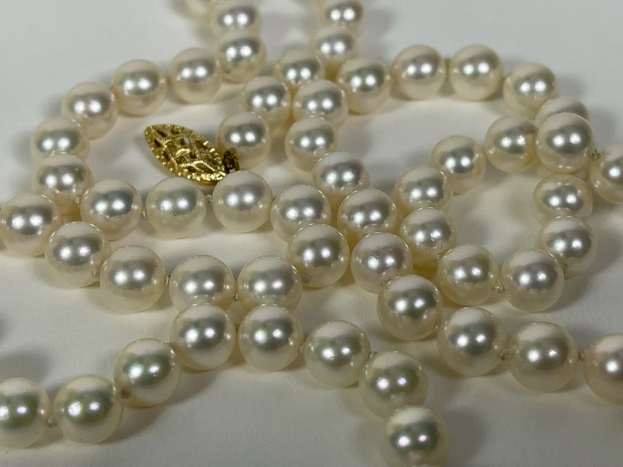 23'L Pearl Necklace With 14K Gold Clasp [Photo 12]
