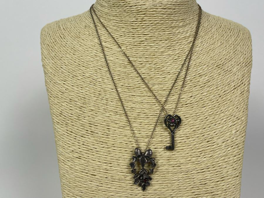 Pair Of Sterling Silver Necklaces 18L And 16L With Sterling Pendants 8.2g TW [Photo 2]