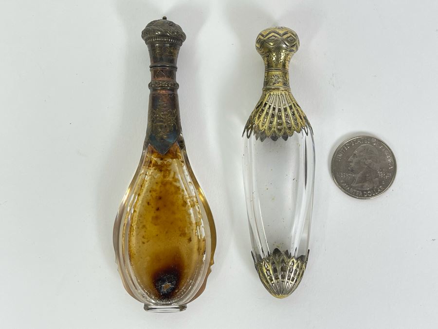 Pair Of Vintage Perfume Bottles Apx 4L