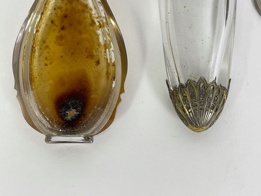 Pair Of Vintage Perfume Bottles Apx 4L [Photo 4]