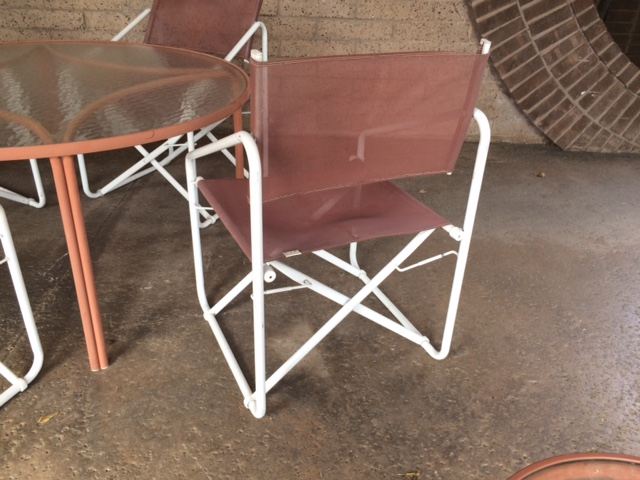 Vintage Brown Jordan Salmon Color Nomad Folding Chairs with Round Table and Side Table [Photo 5]