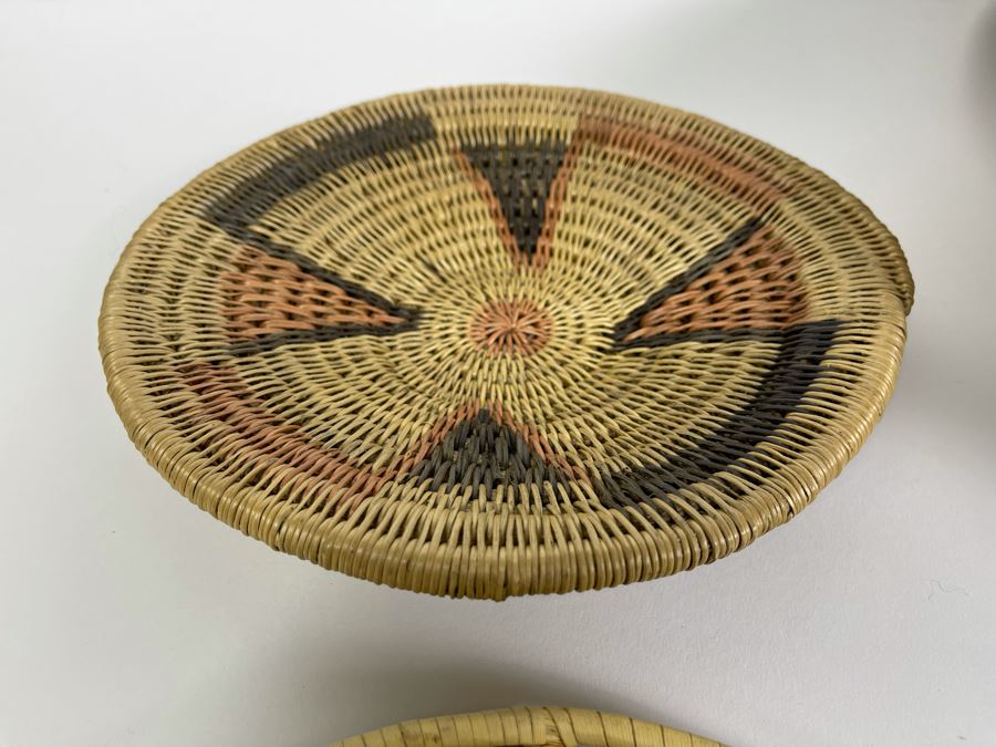 Collection Of Vintage African Baskets And Plates Larger One Is 15R [Photo 7]