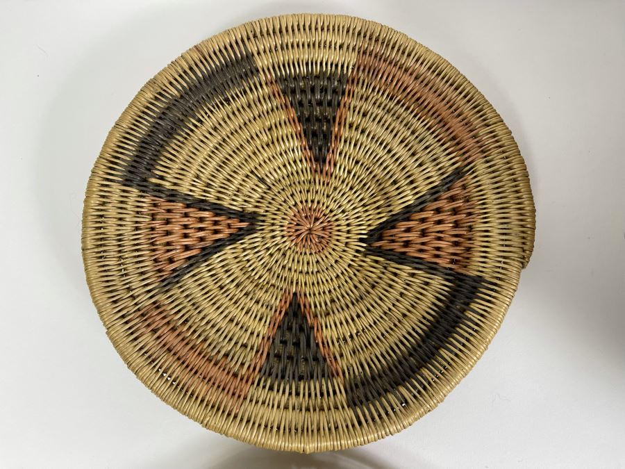 Collection Of Vintage African Baskets And Plates Larger One Is 15R [Photo 6]