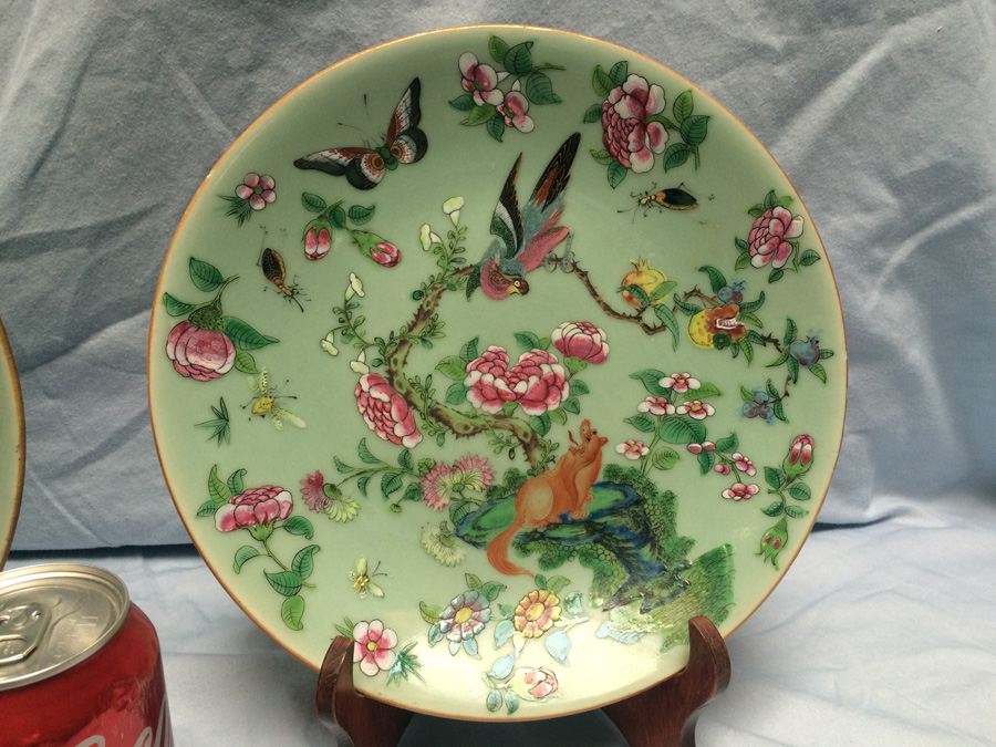 Pair of Chinese Hand Painted Plates [Photo 12]