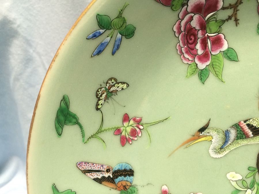 Pair of Chinese Hand Painted Plates [Photo 6]