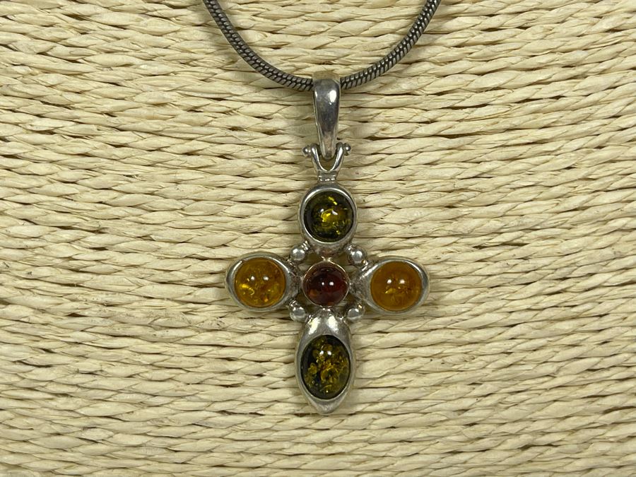 Sterling Silver Amber Cross Pendant With Sterling Silver 18' Necklace 12.4g [Photo 3]