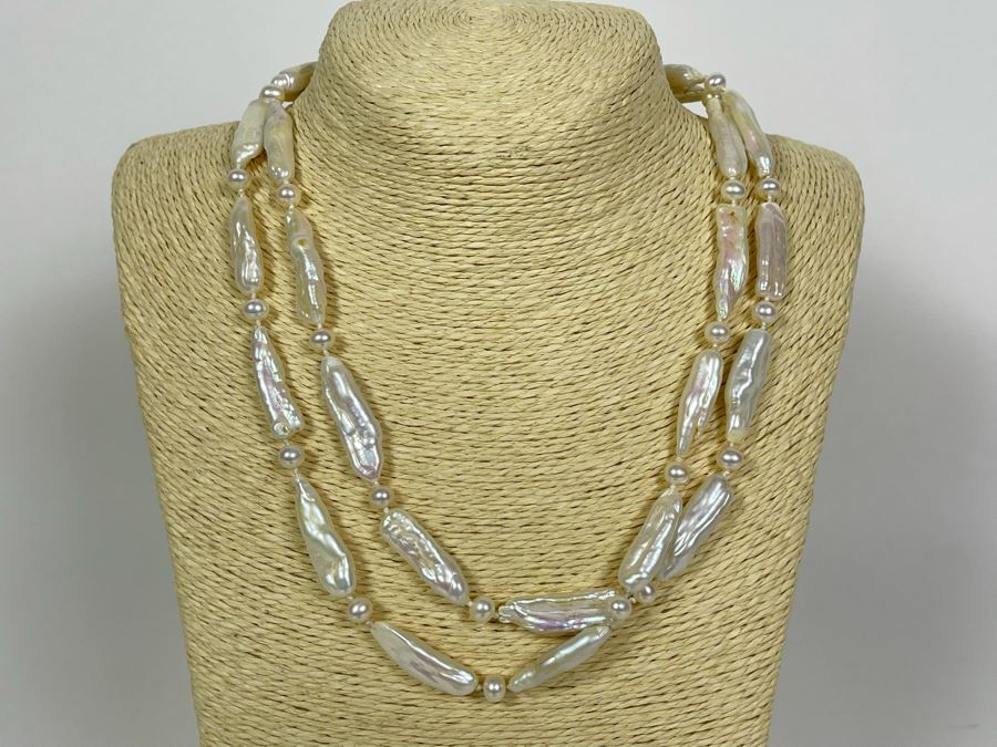 40'L Pearl Necklace [Photo 1]