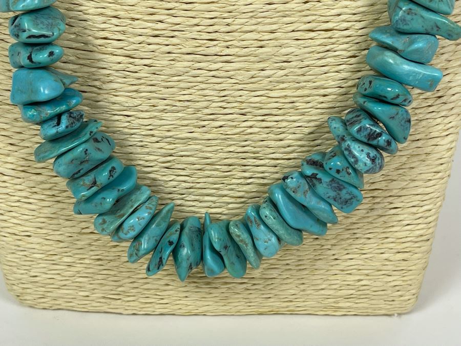 26'L Chunky Turquoise Necklace 325.2g [Photo 3]