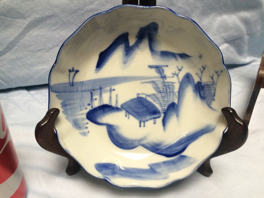 Set of Vintage Japanese Blue & White Plates [Photo 19]