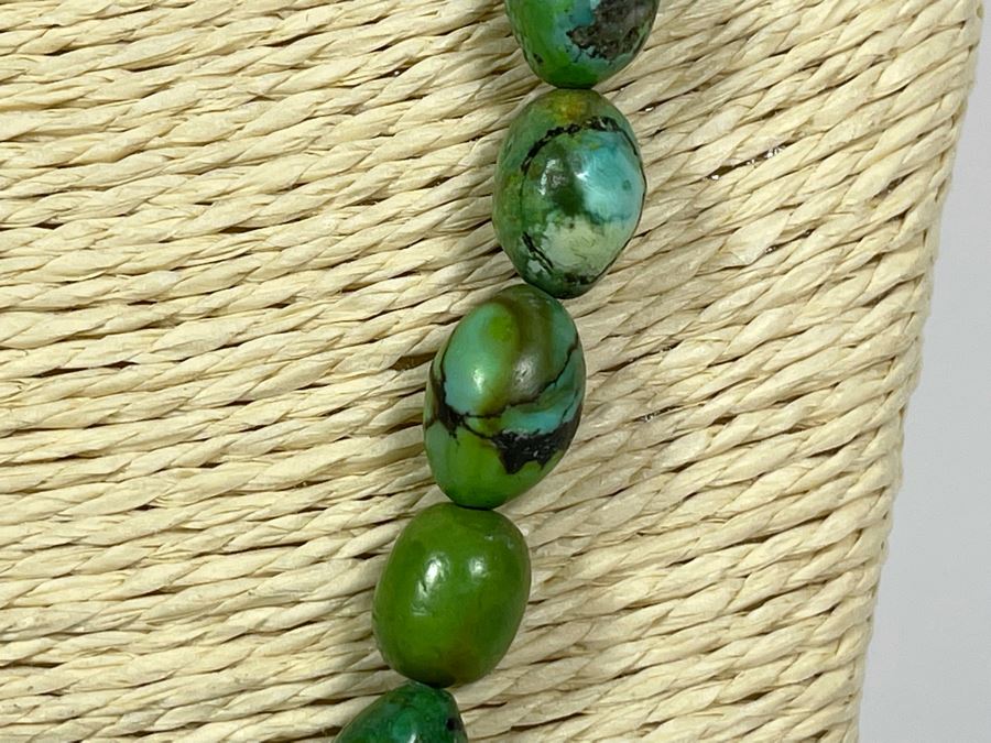 23' Turquoise Bead Necklace [Photo 4]