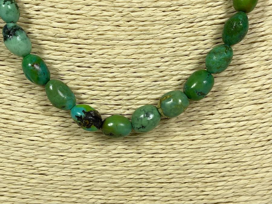 23' Turquoise Bead Necklace [Photo 3]