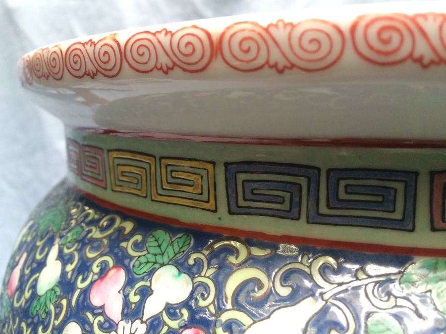 Vintage Chinese Fish Bowl Or Jardiniere [Photo 18]