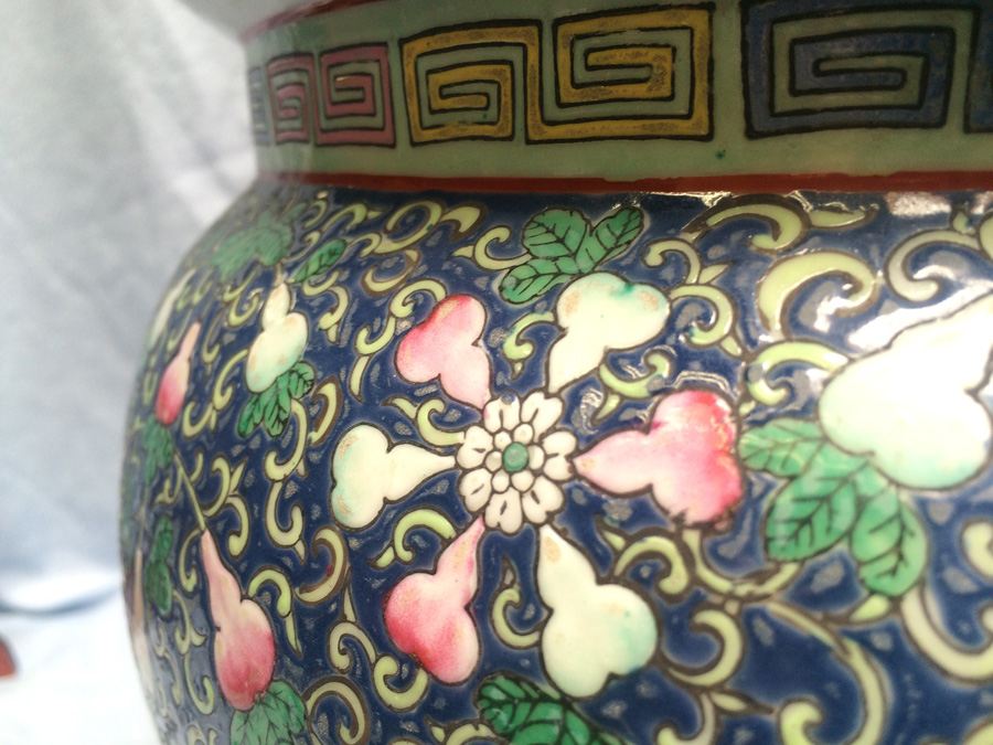 Vintage Chinese Fish Bowl Or Jardiniere [Photo 19]