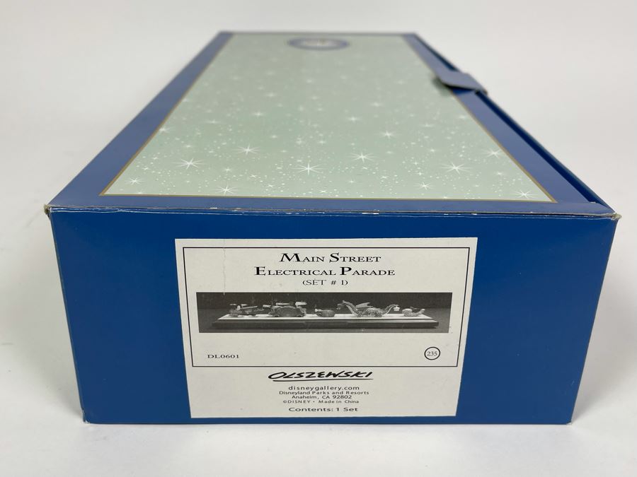 HAND SIGNED Robert Olszewski Disneyland Main Street, USA Collection: Main Street Electrical Parade (Set #1) By Robert Olszewski Disney Theme Park Attraction Miniature Model With Box And COA 12W X 2.75D X 3H DL0601 (Double Signed) [Photo 16]