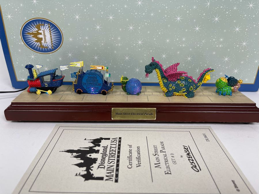 HAND SIGNED Robert Olszewski Disneyland Main Street, USA Collection: Main Street Electrical Parade (Set #1) By Robert Olszewski Disney Theme Park Attraction Miniature Model With Box And COA 12W X 2.75D X 3H DL0601 (Double Signed) [Photo 3]