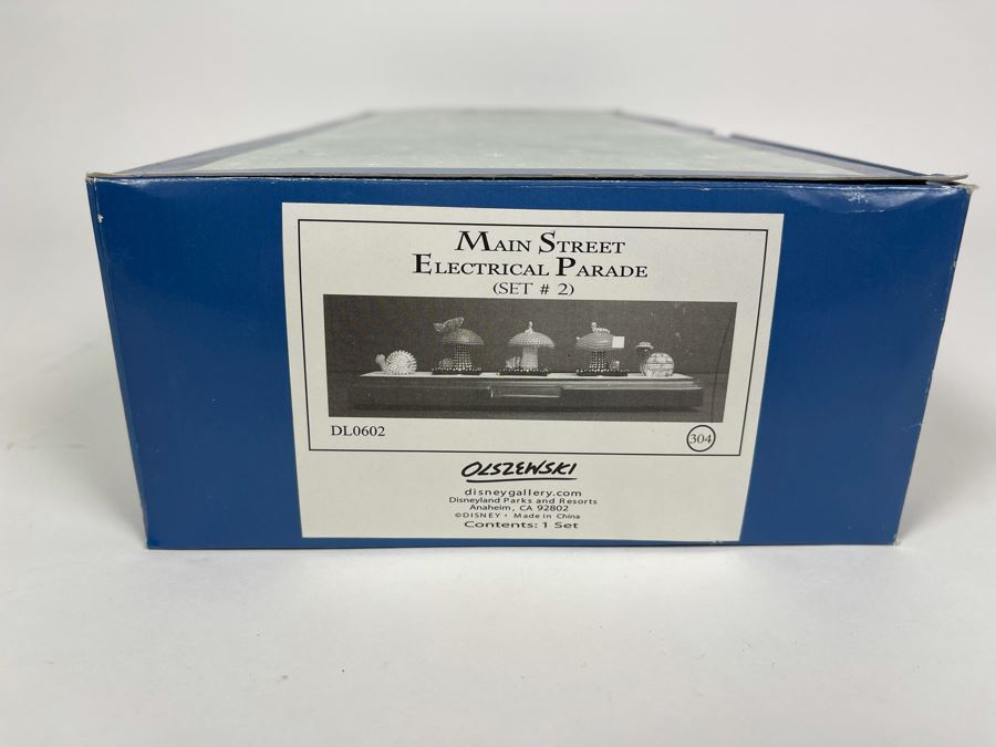HAND SIGNED Robert Olszewski Disneyland Main Street, USA Collection: Main Street Electrical Parade (Set #2) By Robert Olszewski Disney Theme Park Attraction Miniature Model With Box And COA 10.5W X 2.75D DL0602 (Double Signed) [Photo 13]