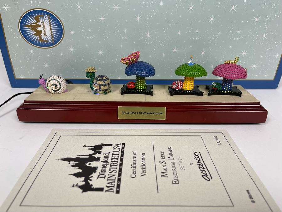 HAND SIGNED Robert Olszewski Disneyland Main Street, USA Collection: Main Street Electrical Parade (Set #2) By Robert Olszewski Disney Theme Park Attraction Miniature Model With Box And COA 10.5W X 2.75D DL0602 (Double Signed)